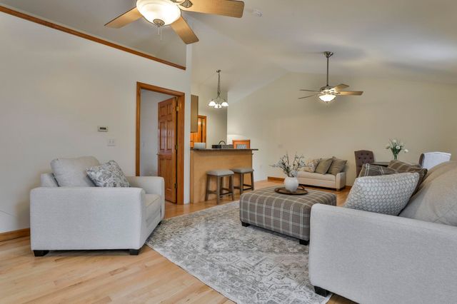 41 Dupaw Gould Road, Brookline, NH 03033