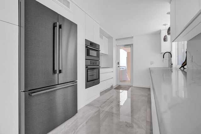 201 N Riverside Drive 802, Pompano Beach, FL 33062