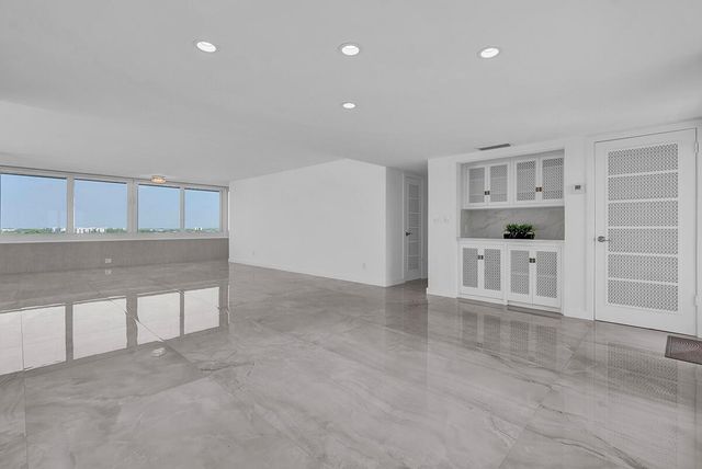 201 N Riverside Drive 802, Pompano Beach, FL 33062