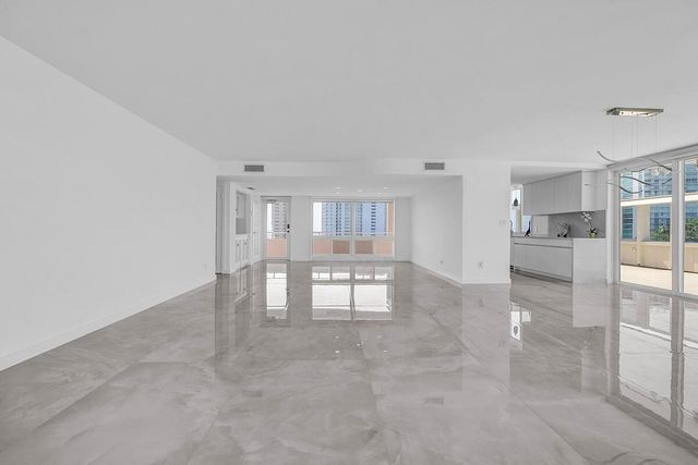 201 N Riverside Drive 802, Pompano Beach, FL 33062
