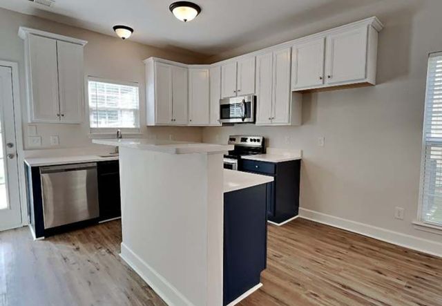 2019 Avery Park Dr, Smyrna, TN 37167