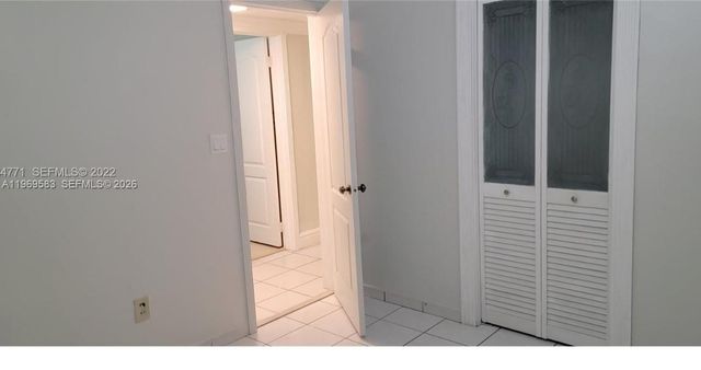 10835 SW 41st Ter, Miami, FL 33165