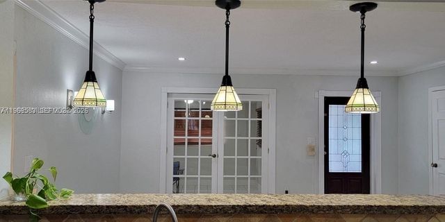 10835 SW 41st Ter, Miami, FL 33165