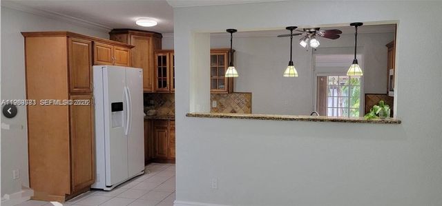 10835 SW 41st Ter, Miami, FL 33165