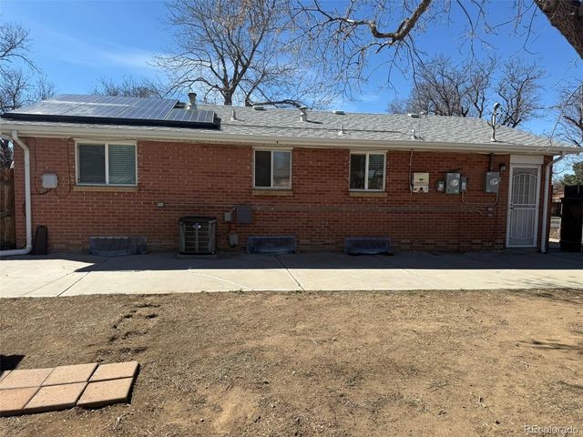 378 S Racine St, Aurora, CO 80012