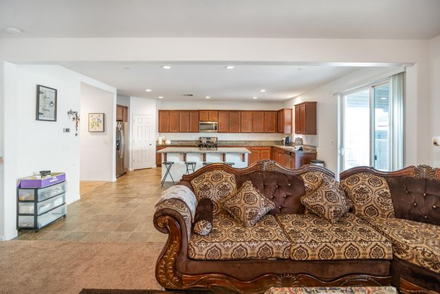 6410 W Portola Avenue, Fresno, CA 93723