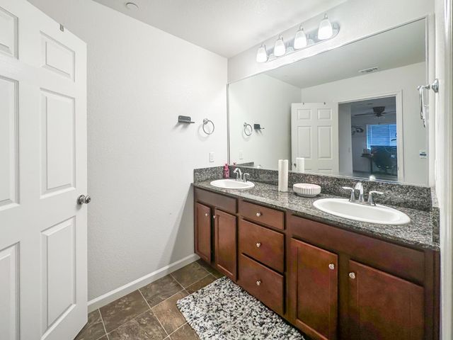 6410 W Portola Avenue, Fresno, CA 93723