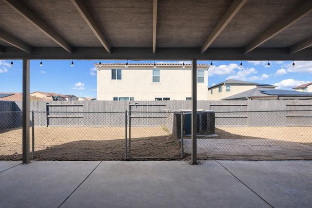 6410 W Portola Avenue, Fresno, CA 93723