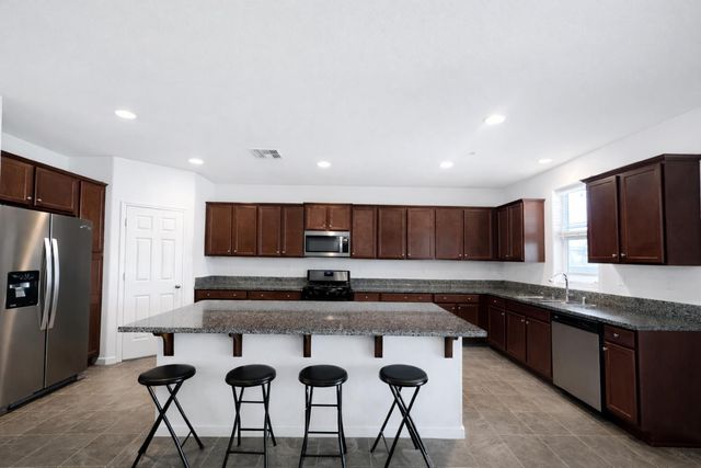 6410 W Portola Avenue, Fresno, CA 93723