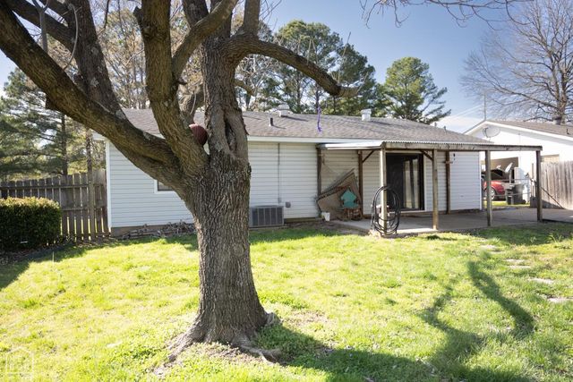 2212 Crescendo Drive, Jonesboro, AR 72401