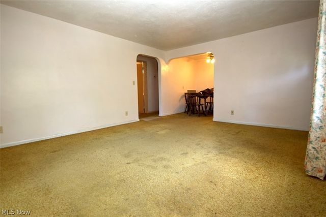 10071 Colfax Drive, Columbia Station, OH 44028
