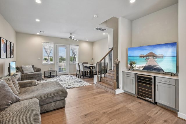6314 Chelsea Falls Lane, Houston, TX 77008