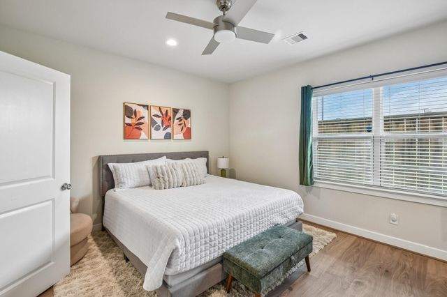 6314 Chelsea Falls Lane, Houston, TX 77008