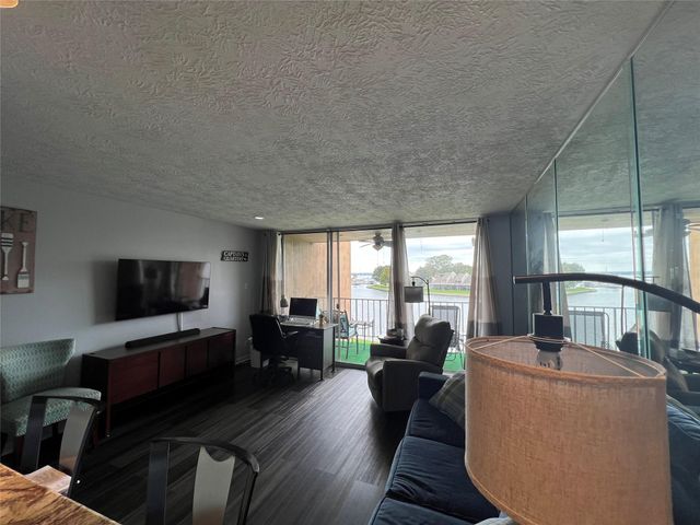 12600 Melville Drive 319B, Montgomery, TX 77356