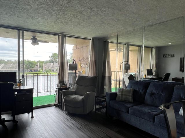 12600 Melville Drive 319B, Montgomery, TX 77356