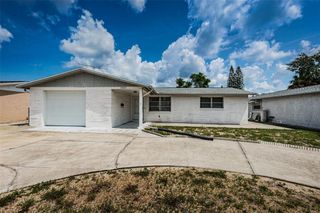 3423 EISENHOWER DR, Holiday, FL 34691