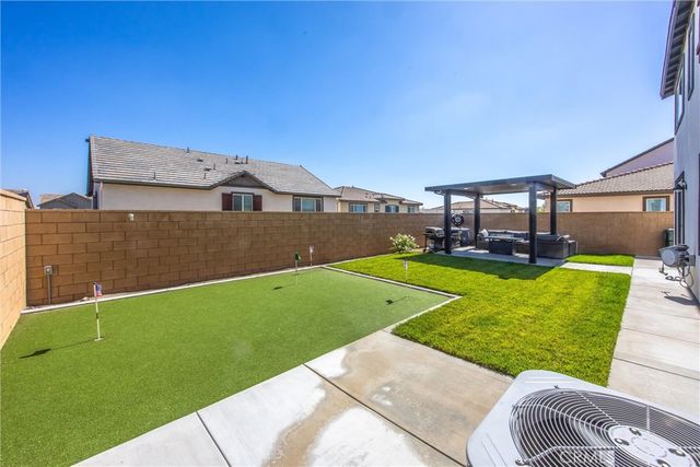 16723 Yarrow Lane, Fontana, CA 92336