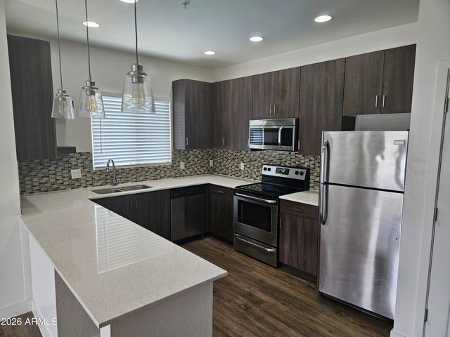 7981 E WILSHIRE Drive 2013A, Scottsdale, AZ 85257