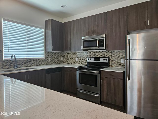 7981 E WILSHIRE Drive 2013A, Scottsdale, AZ 85257