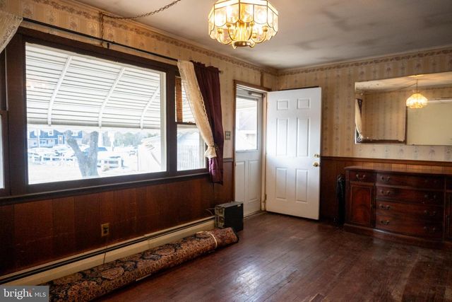 387 LAKEHURST RD, Browns Mills, NJ 08015