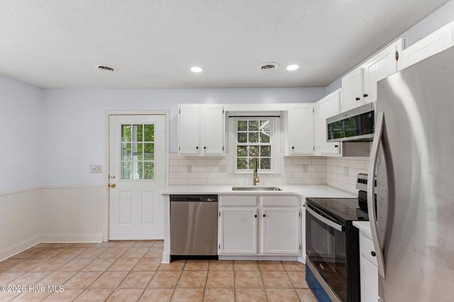 600 Silver Grass Court, Wilmington, NC 28405