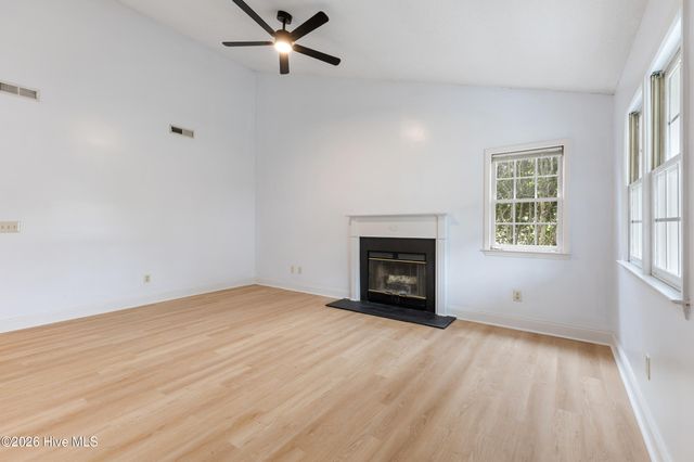 600 Silver Grass Court, Wilmington, NC 28405