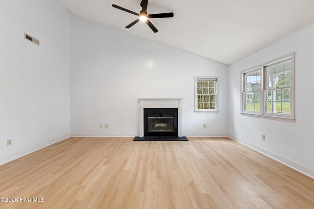600 Silver Grass Court, Wilmington, NC 28405