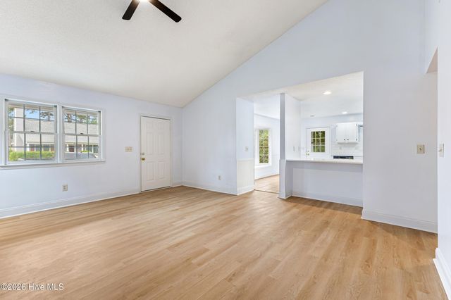 600 Silver Grass Court, Wilmington, NC 28405