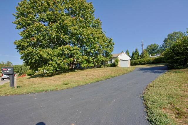 35 Mockingbird Valley Road, Winchester, KY 40391