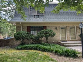 768 Springfield Ave unit A1 1, Summit City, NJ 07901