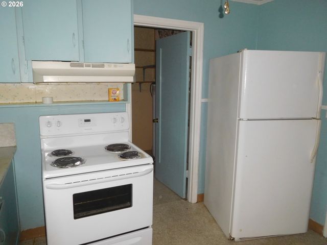 214 Nw 5TH Ave, Milton Freewater, OR 97862