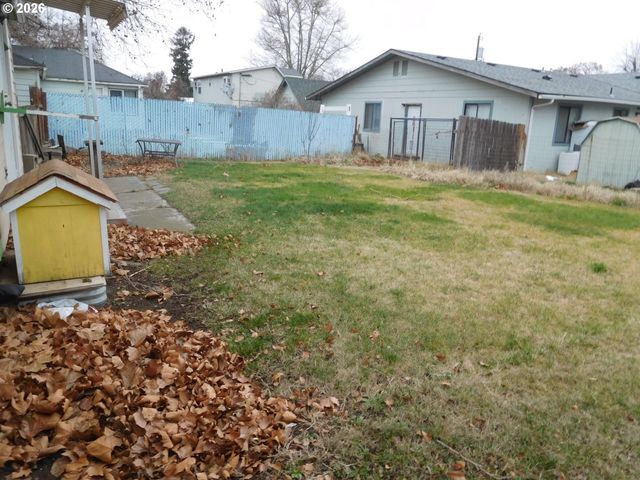 214 Nw 5TH Ave, Milton Freewater, OR 97862