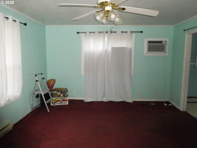 214 Nw 5TH Ave, Milton Freewater, OR 97862