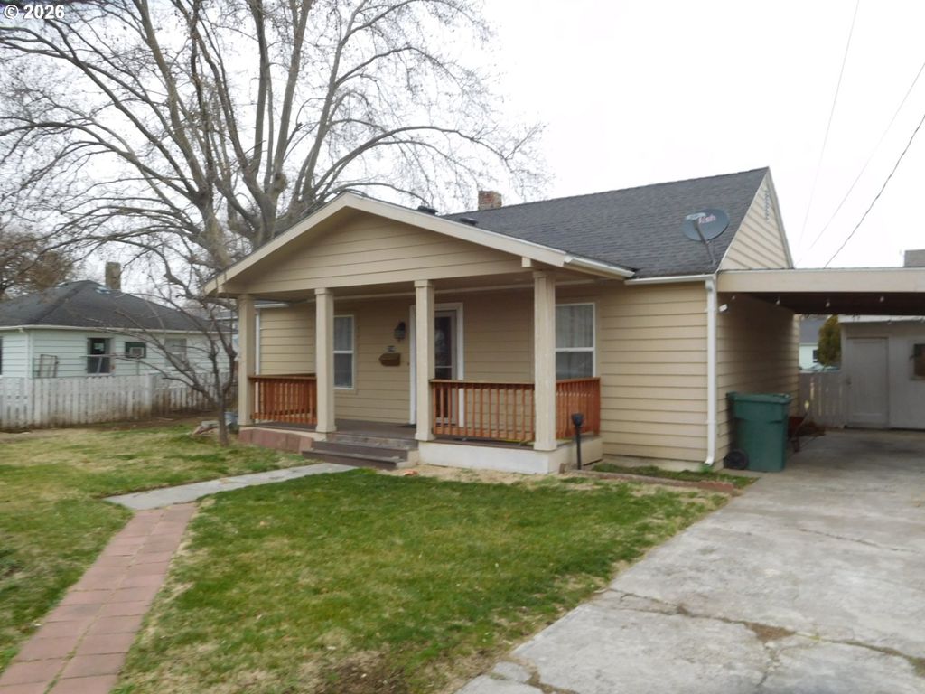 214 Nw 5TH Ave, Milton Freewater, OR 97862