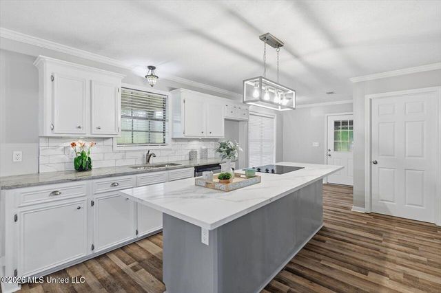 6122 Kaybrook Drive, Byram, MS 39272