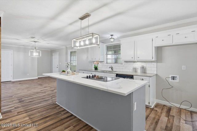 6122 Kaybrook Drive, Byram, MS 39272