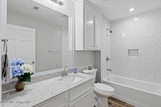 6122 Kaybrook Drive, Byram, MS 39272