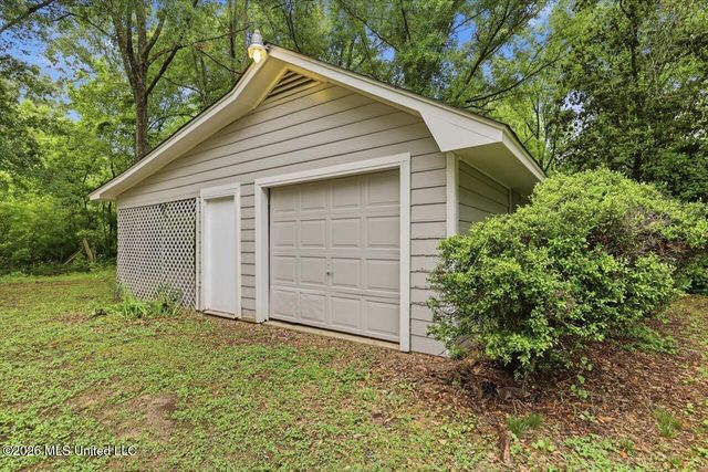 6122 Kaybrook Drive, Byram, MS 39272