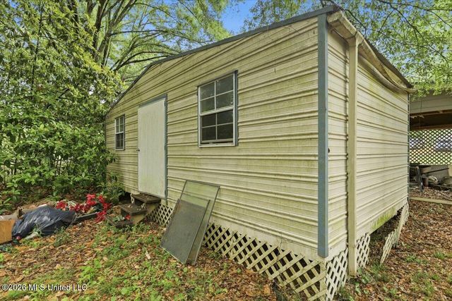 6122 Kaybrook Drive, Byram, MS 39272