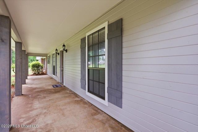 6122 Kaybrook Drive, Byram, MS 39272