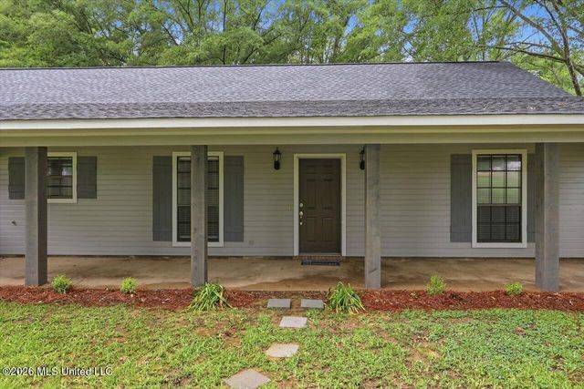 6122 Kaybrook Drive, Byram, MS 39272