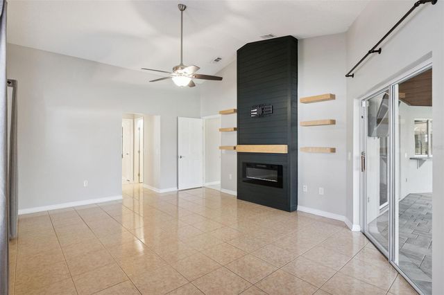 1459 BANBURY LOOP N, Lakeland, FL 33809