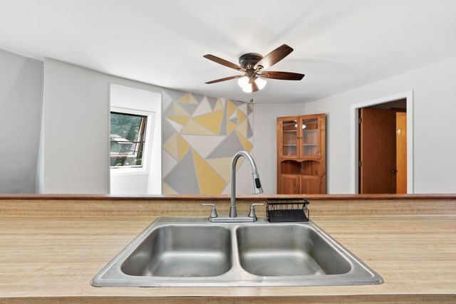 243 Oak St, Holliston, MA 01746