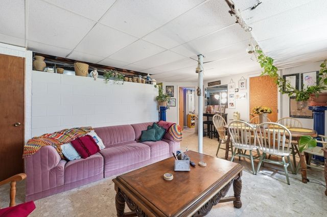 243 Oak St, Holliston, MA 01746