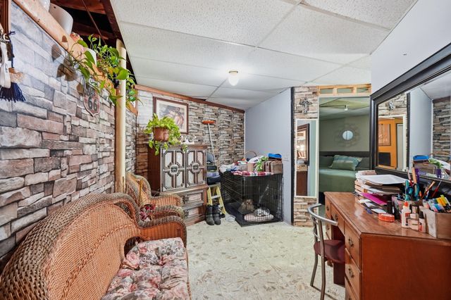 243 Oak St, Holliston, MA 01746
