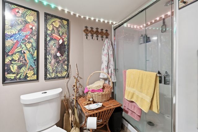 243 Oak St, Holliston, MA 01746