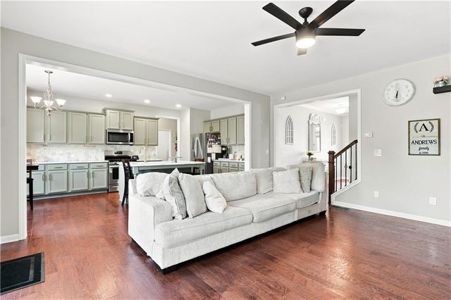 232 South Village Square, Canton, GA 30115