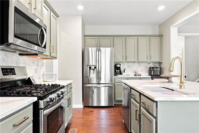 232 South Village Square, Canton, GA 30115