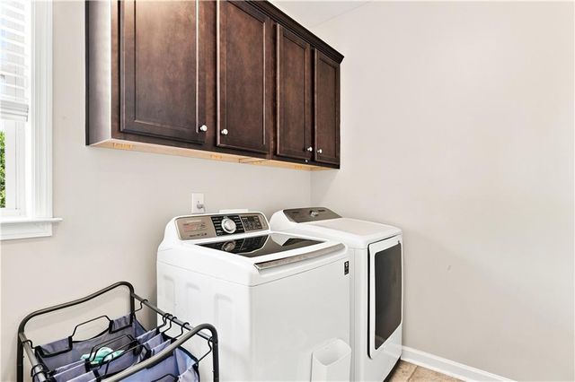 232 South Village Square, Canton, GA 30115