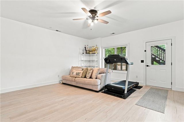 232 South Village Square, Canton, GA 30115